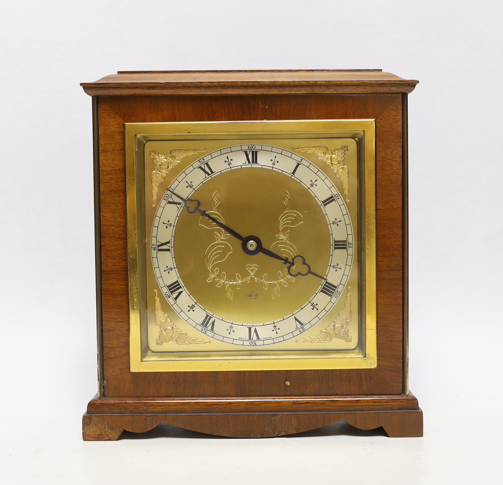 An Elliott mantel timepiece, numbered 2978, 24cm high